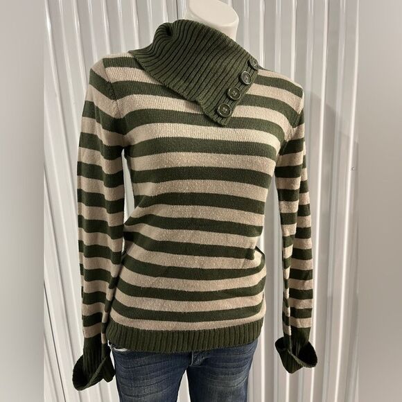 Derak Heart cowl neck sweater size Large - Picture 1 of 2